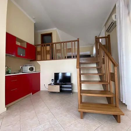 санта марина, къща 504, 50 Apartment